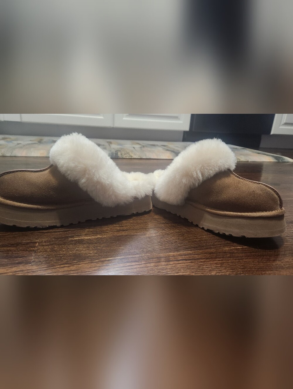UGG Chestnut Suede Shearling Clog Slippers with Cream Fur Cuff - Picture 6 of 7